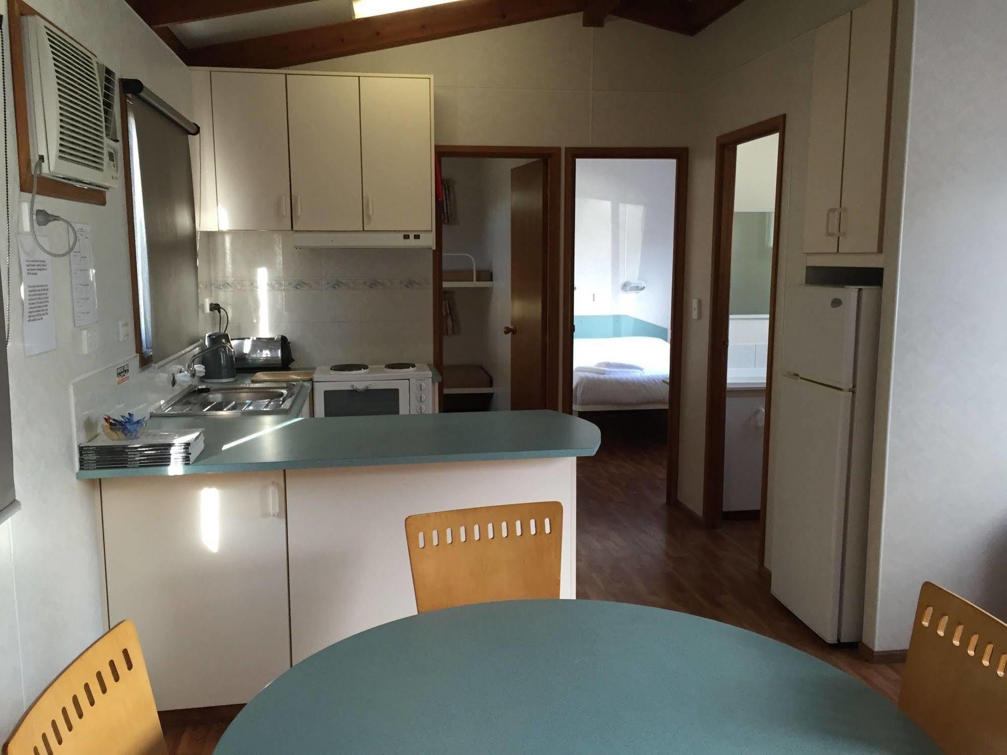 Inverloch Cabins & Apartments Екстериор снимка